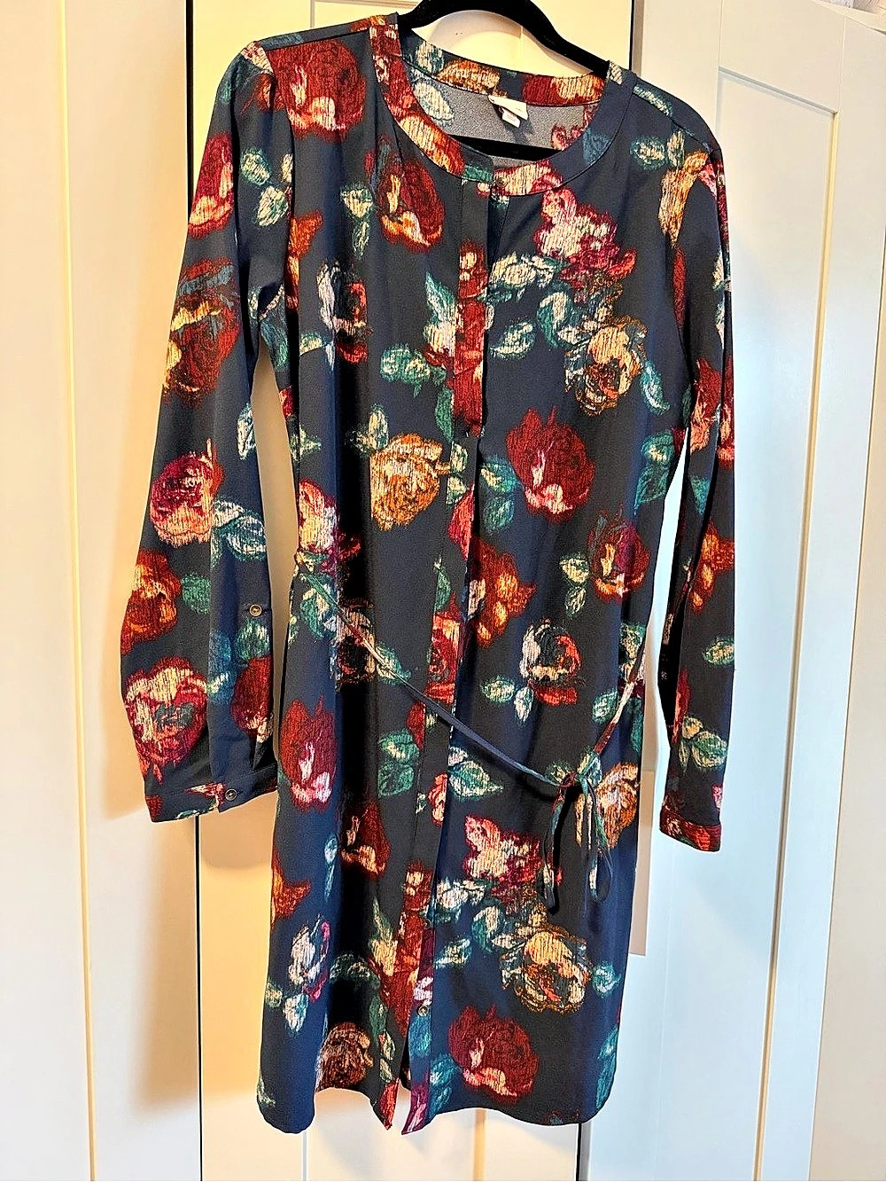 Universal Thread Long Sleeve Floral Button Front Dress Blue & Multicolor
